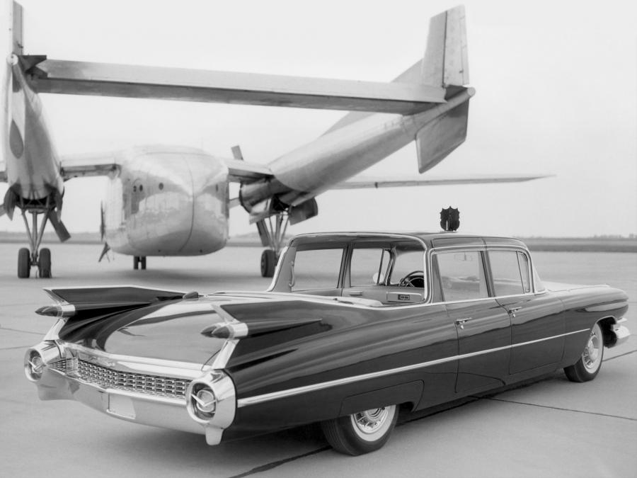  Cadillac Fleetwood Seventy-Five Special Limousine 1959 года  (фото 16 из 17)